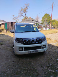 Mahindra TUV300 T6 Plus