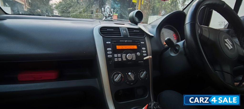 Saloon Maruti Suzuki Ritz VDIBSIV