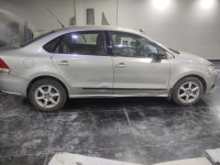 Volkswagen Vento 1.6 highline petrol 2013 Model
