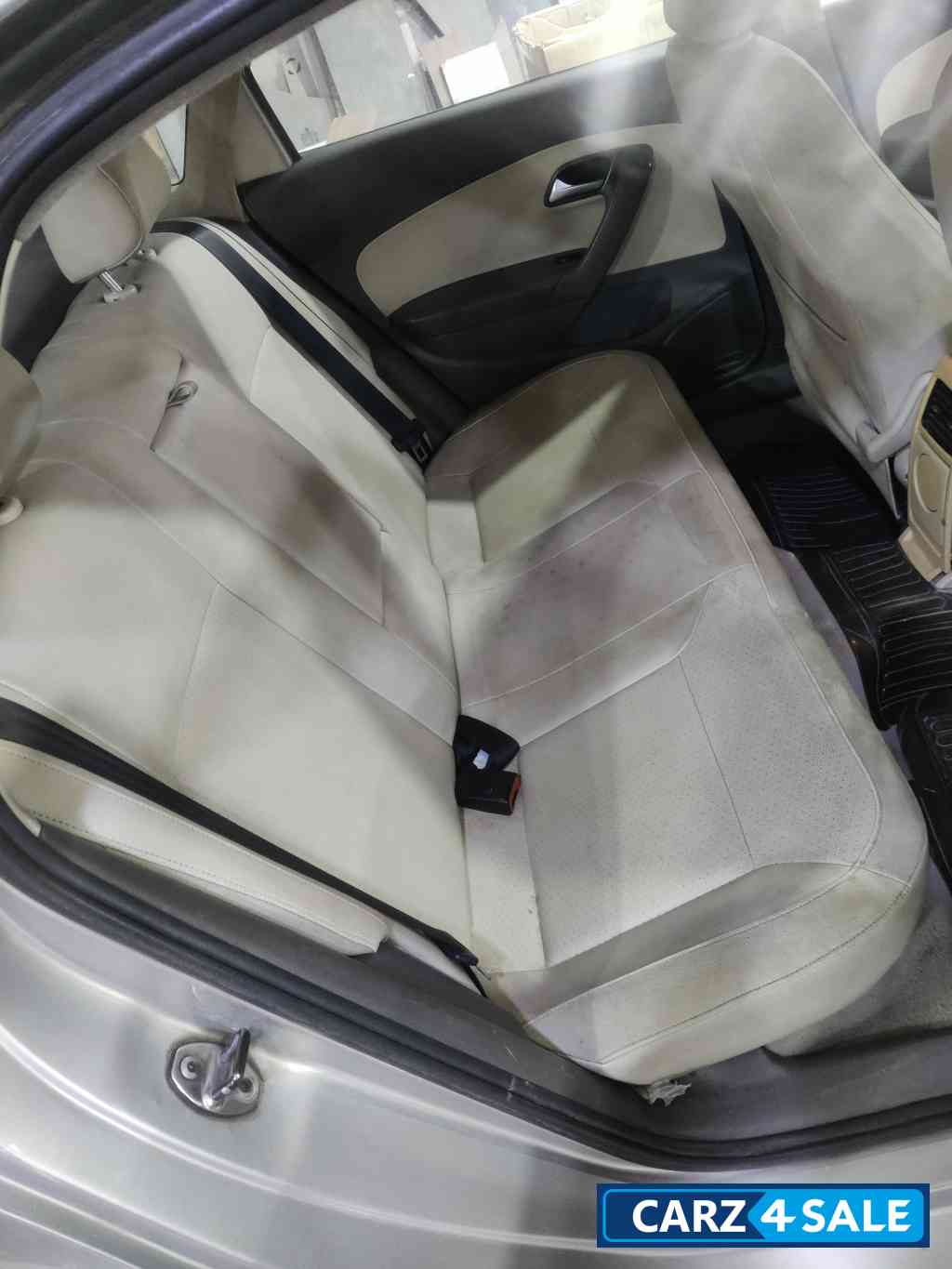 Volkswagen Vento 1.6 highline petrol