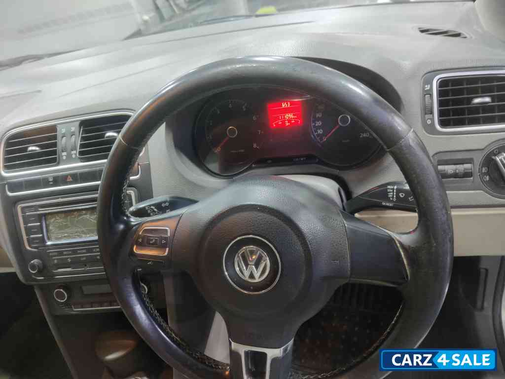 Volkswagen Vento 1.6 highline petrol