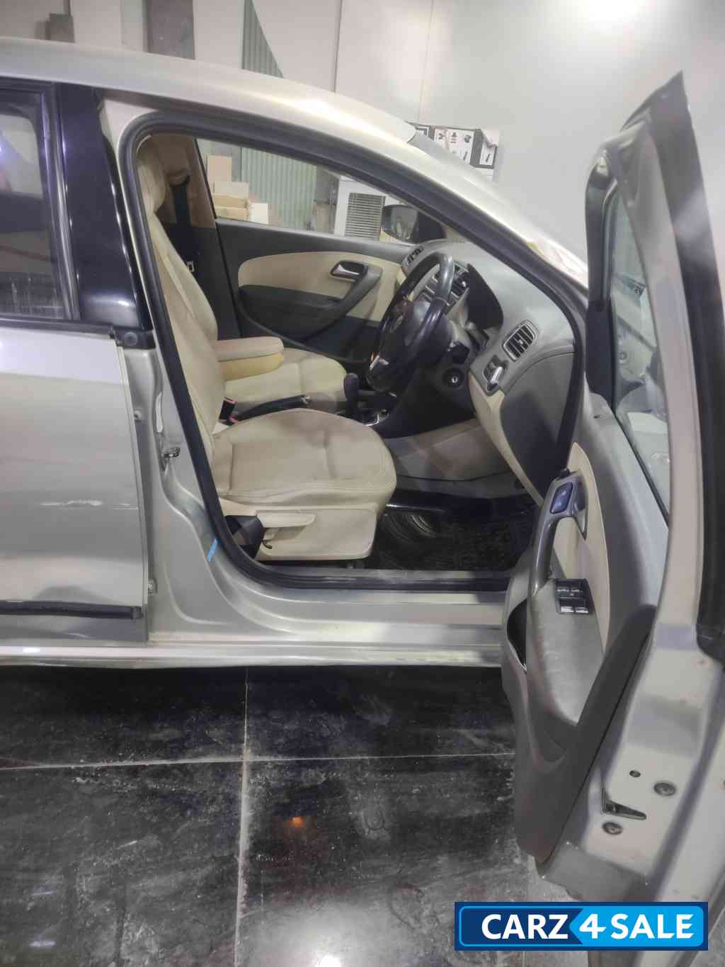 Volkswagen Vento 1.6 highline petrol