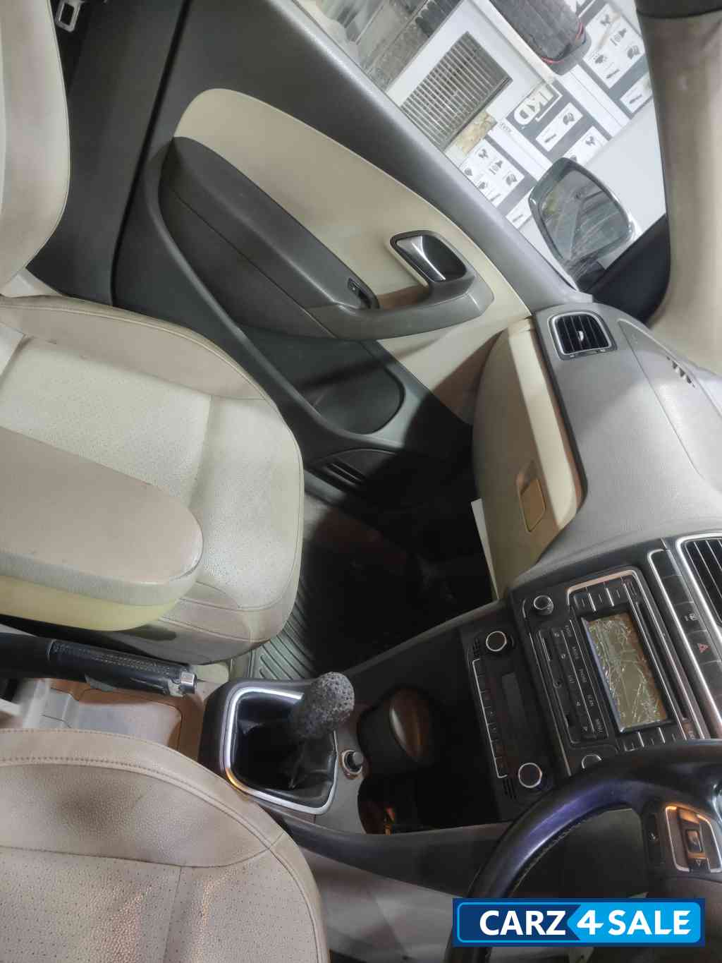 Volkswagen Vento 1.6 highline petrol