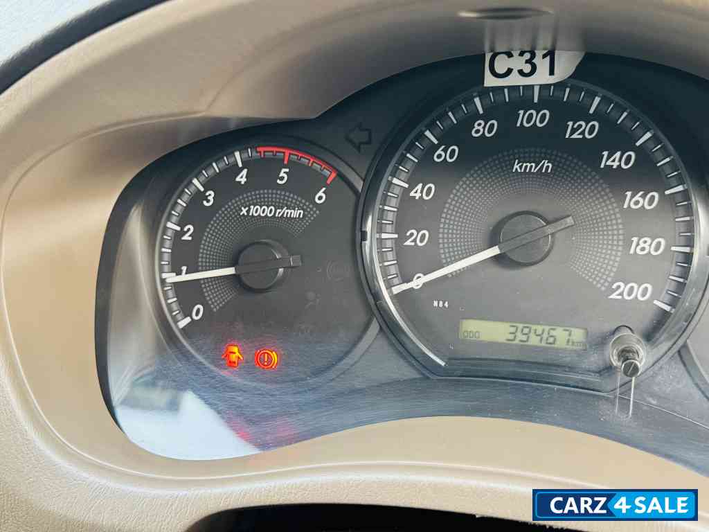 Toyota Innova 2.5 G