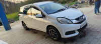 White Honda Mobilio