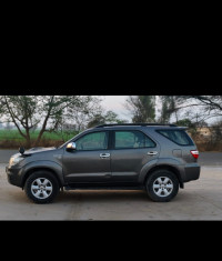 Toyota Fortuner 4*4