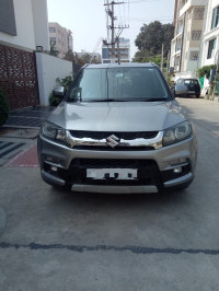 Silver Maruti Suzuki Vitara Brezza ZDI