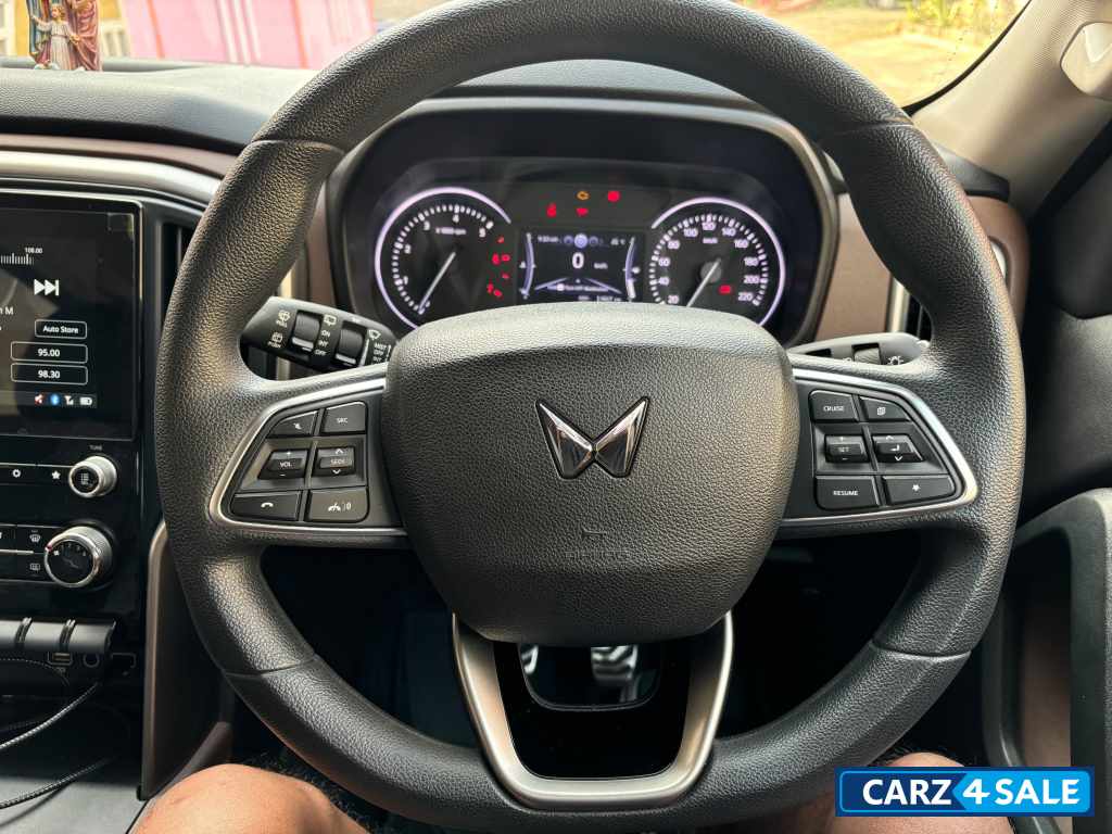 White Mahindra Scorpio Scorpio-N Z4