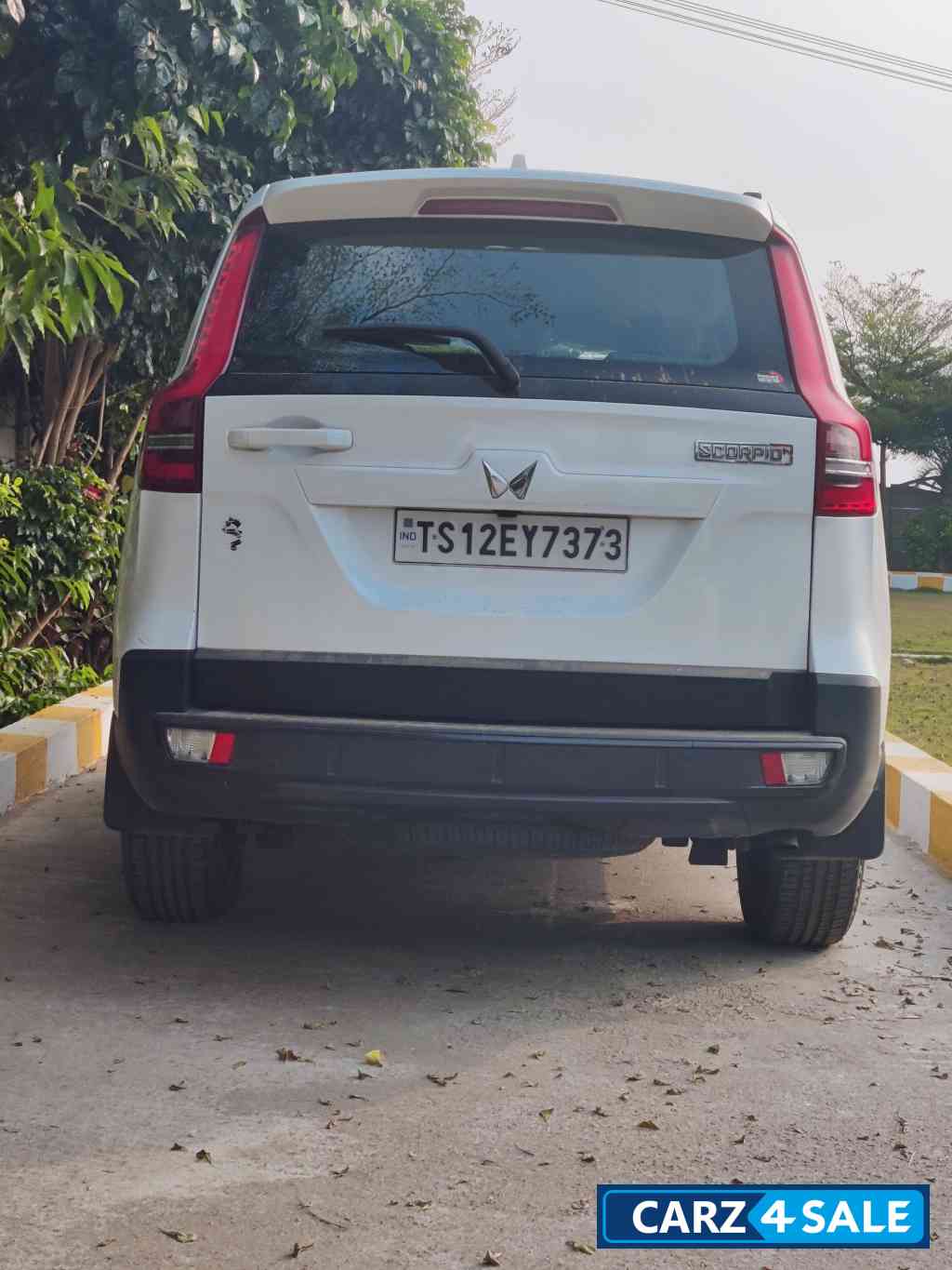 White Mahindra Scorpio Scorpio-N Z4