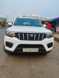 White Mahindra Scorpio Scorpio-N Z4