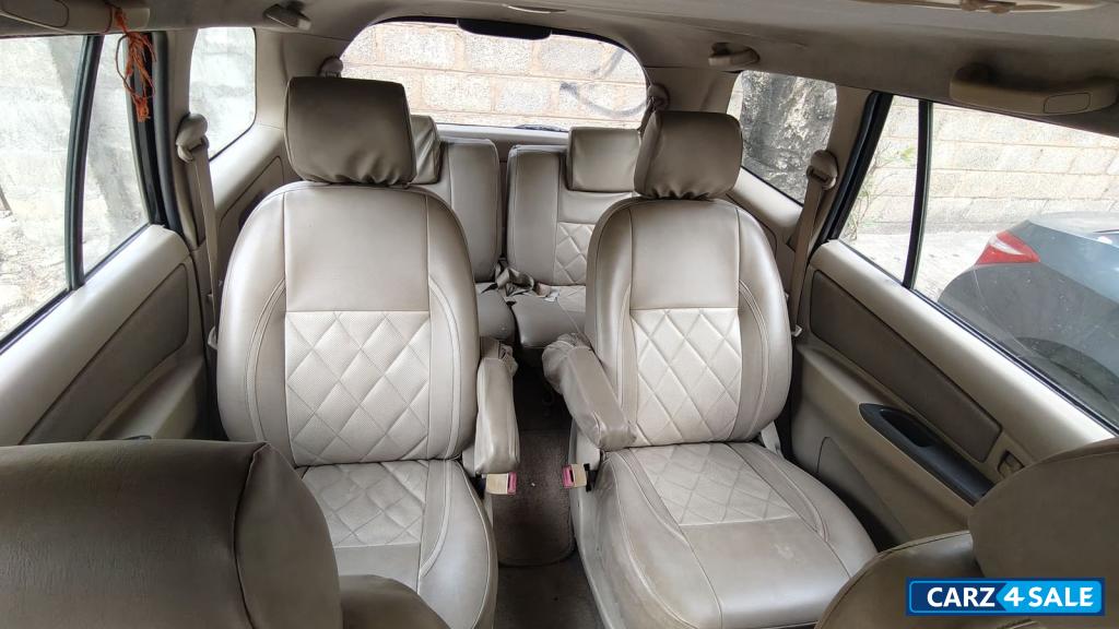Toyota Innova 2.4G5