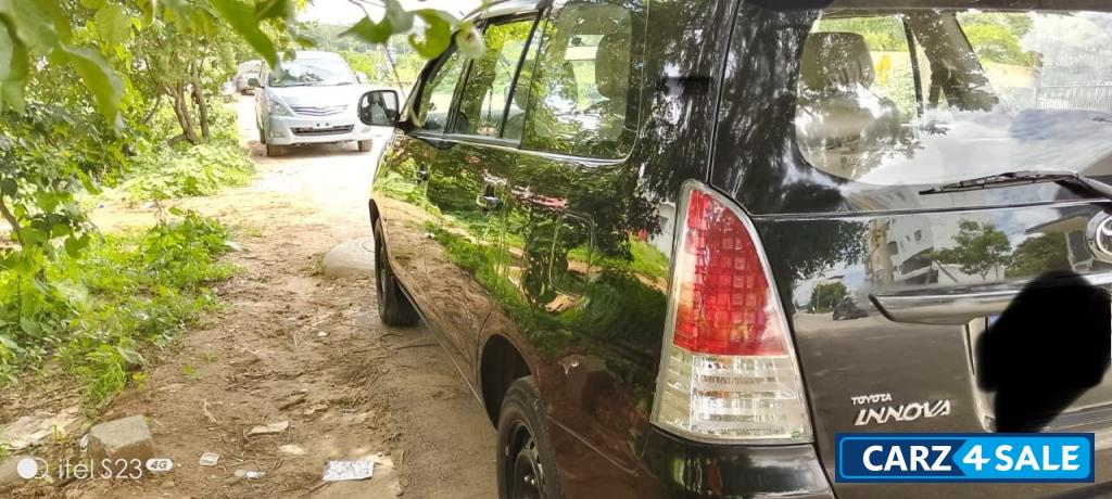 Toyota Innova 2.4G5