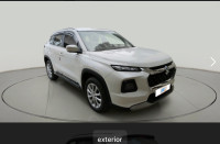 White Maruti Suzuki Grand Vitara Sigma