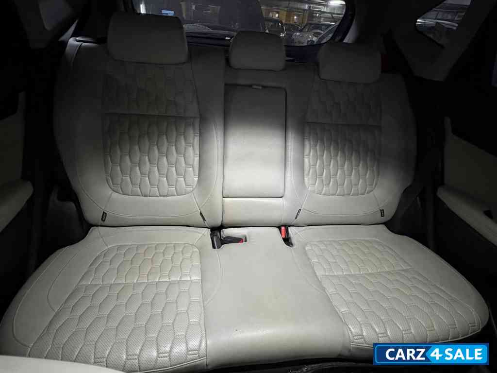 Kia Seltos HTX MT PETROL