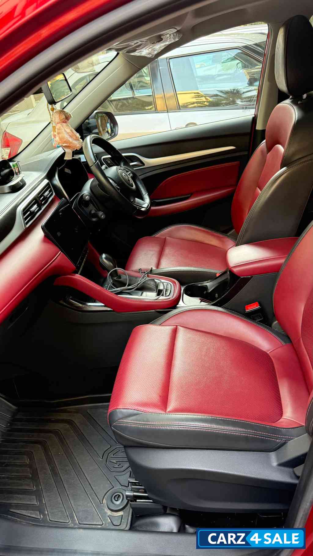 Red MG Astor 220 Turbo 6AT Savvy Red Red MG Astor 220 Turbo 6AT Savvy Red