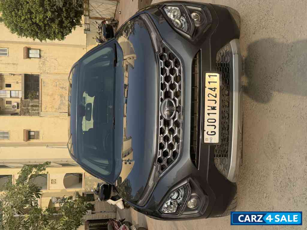 Day Grey Tata Safari XTA plus