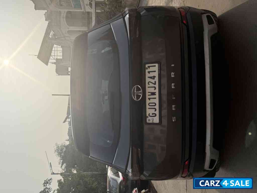 Day Grey Tata Safari XTA plus Day Grey Tata Safari XTA plus