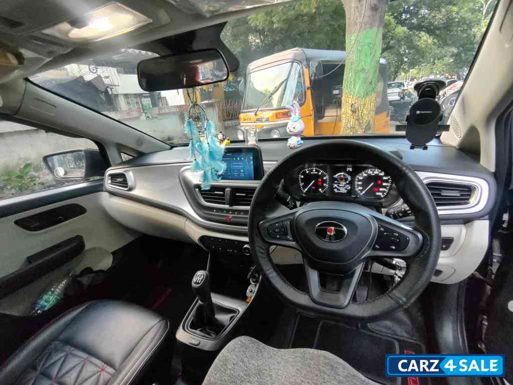 Opera Blue Tata Altroz XM+ S