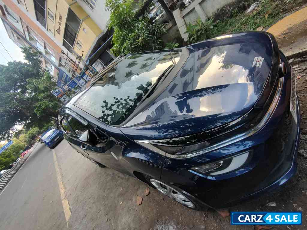 Opera Blue Tata Altroz XM+ S Opera Blue Tata Altroz XM+ S