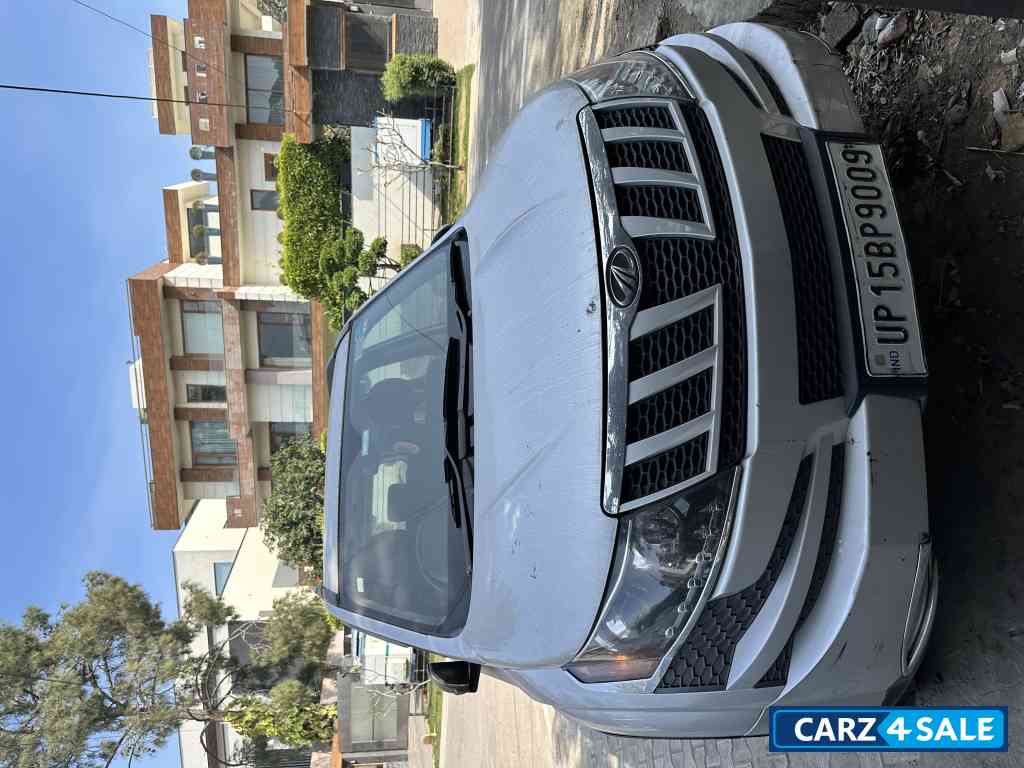 Mahindra XUV 500 W6 Mahindra XUV 500 W6