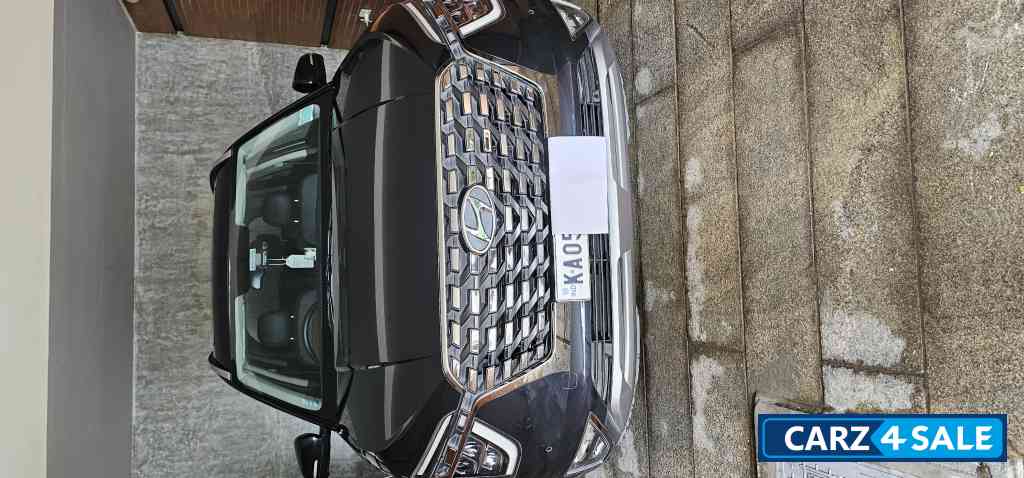 Hyundai Alcazar Signature Diesel Top End