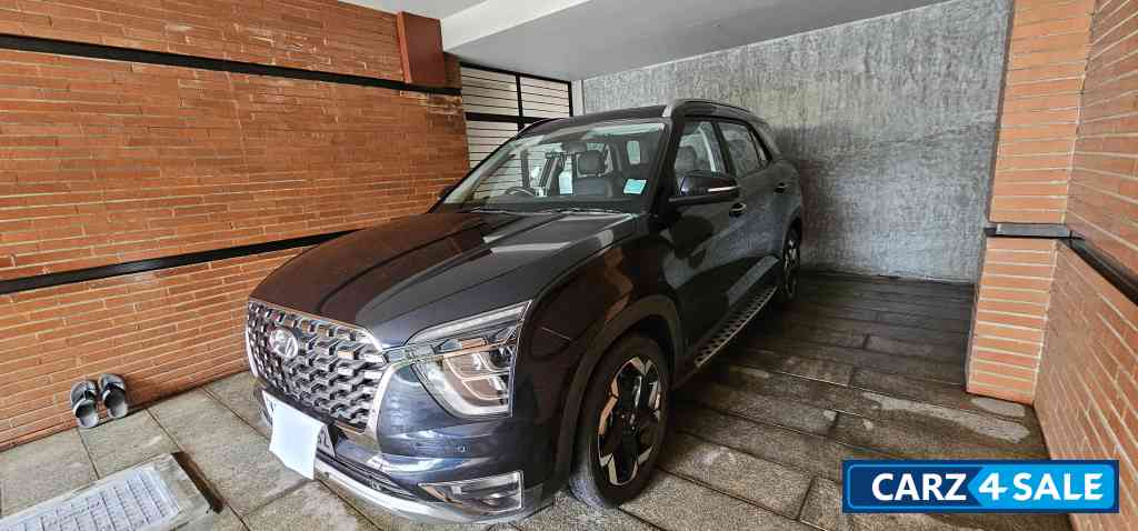 Hyundai Alcazar Signature Diesel Top End Hyundai Alcazar Signature Diesel Top End