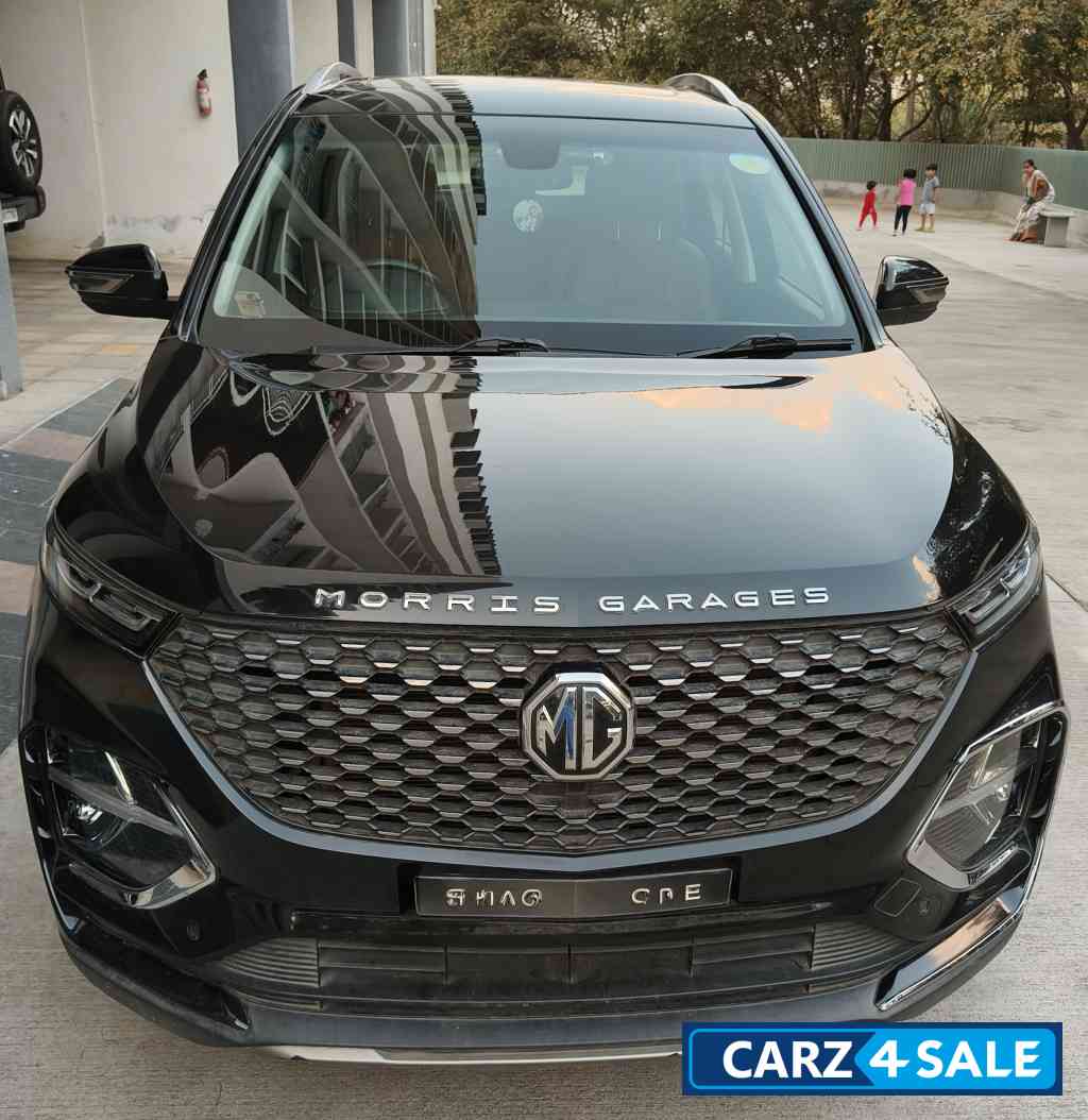 Black MG Hector Plus Select Diesel MT 7 STR