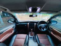 Toyota Fortuner 2.8 MT
