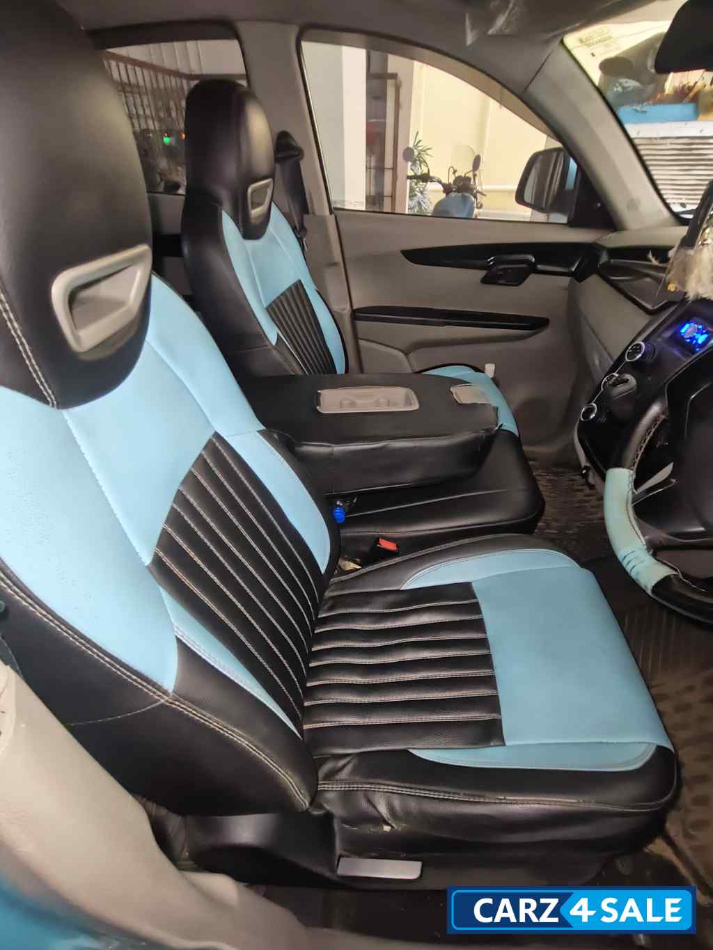 Mahindra KUV100 K4 Diesel