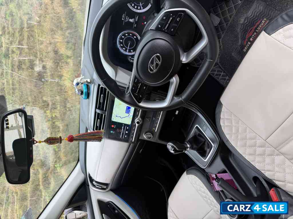 White Hyundai Creta Sx petrol