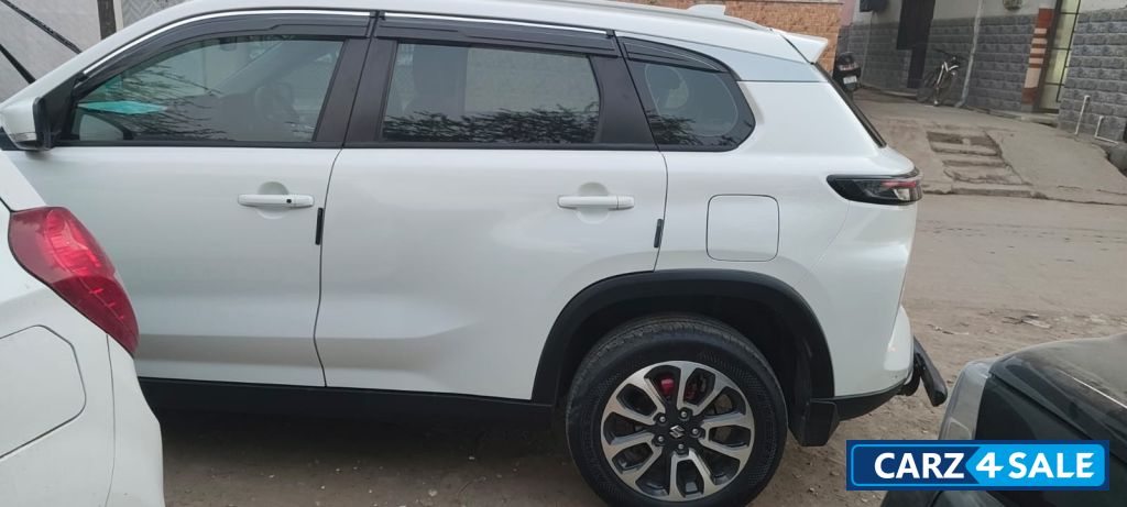 Maruti Suzuki Grand Vitara Sigma