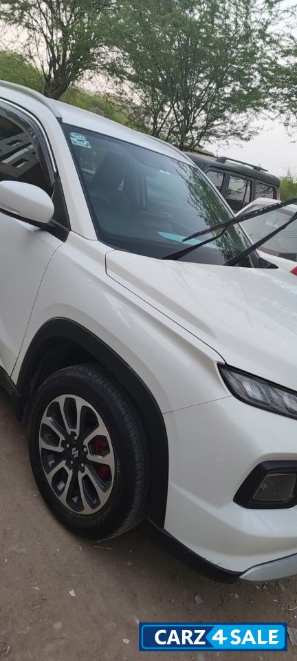 Maruti Suzuki Grand Vitara Sigma