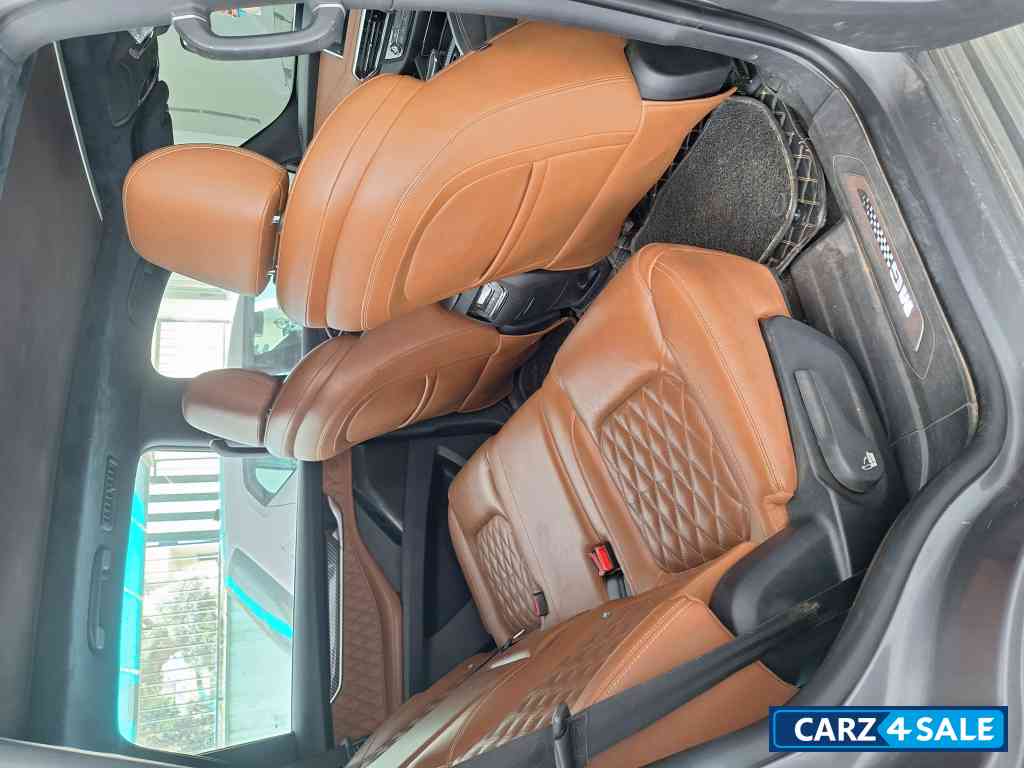 MG Gloster DE 4X4 7 SEAT SAVVY