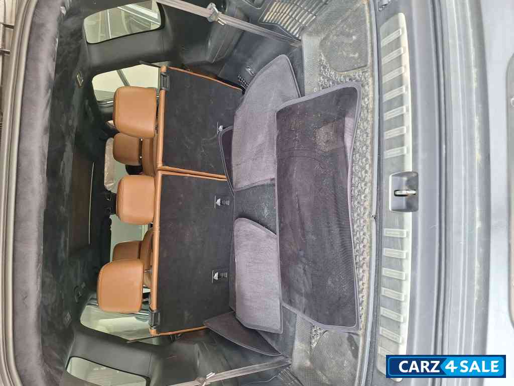 MG Gloster DE 4X4 7 SEAT SAVVY