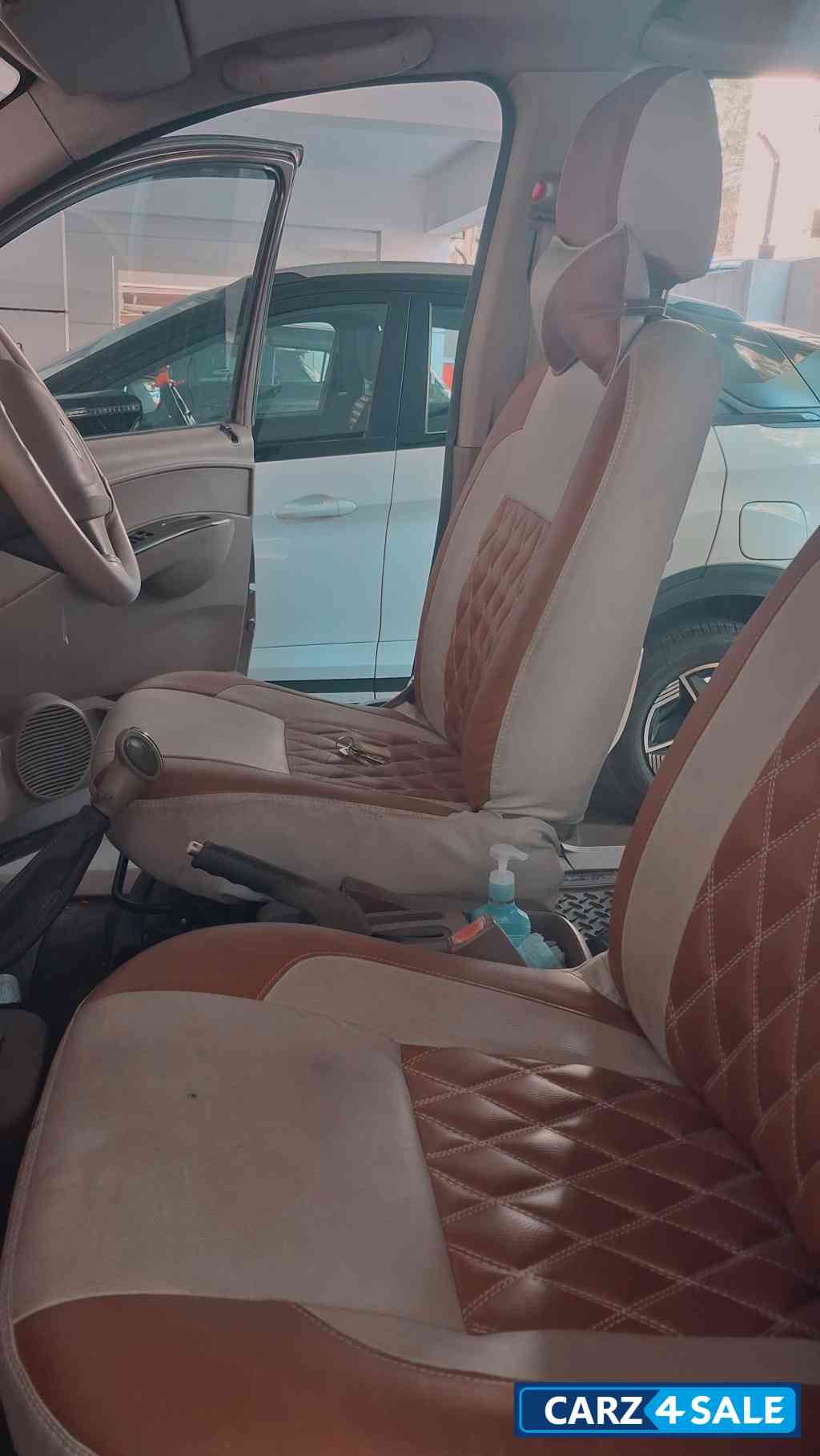 Mahindra Xylo Mahindra Xylo