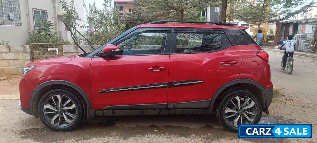 Mahindra XUV300 W8 (0) Automatic Petrol