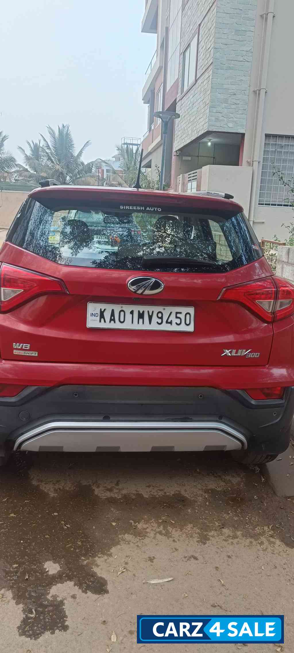 Mahindra XUV300 W8 (0) Automatic Petrol