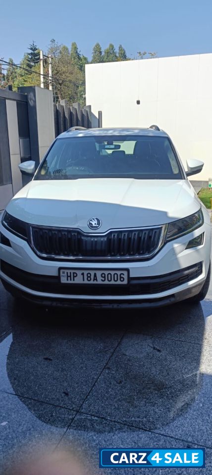 White Skoda Kodiaq Style 4*4 automatic diesel White Skoda Kodiaq Style 4*4 automatic diesel