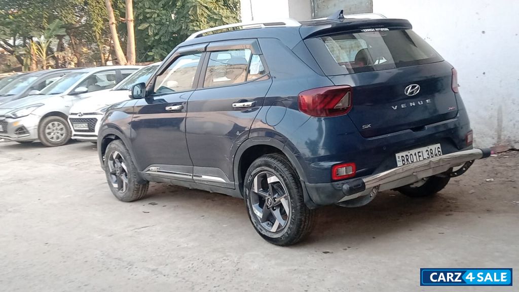 Hyundai Venue Dtc turbo fully automatic