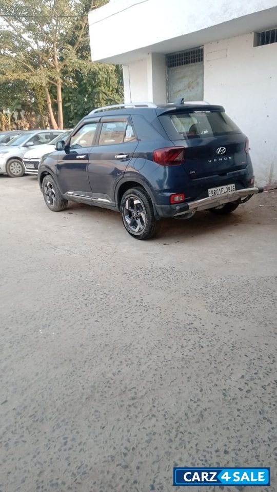 Hyundai Venue Dtc turbo fully automatic