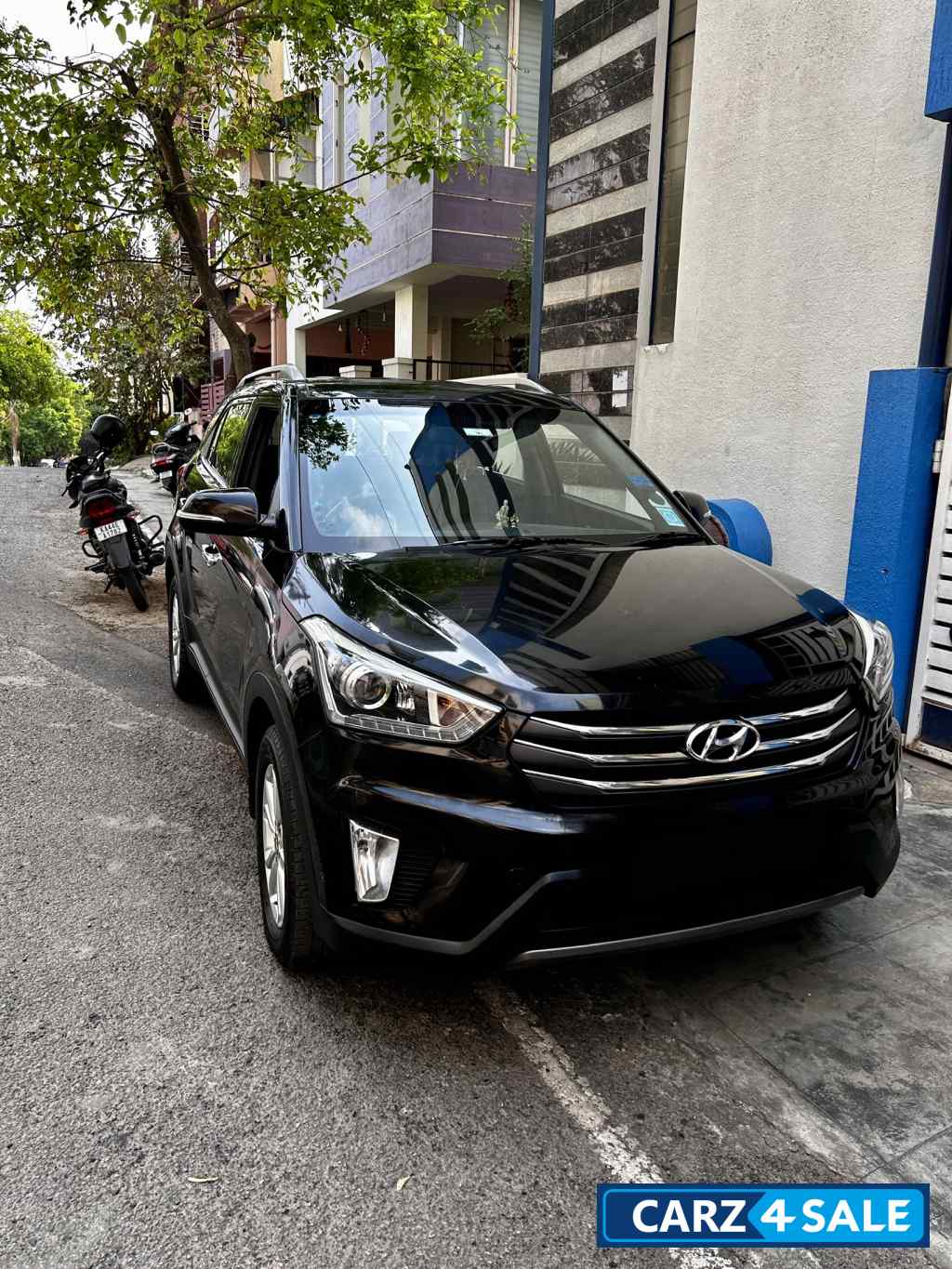 Phantom Black Hyundai Creta SX plus petrol MT