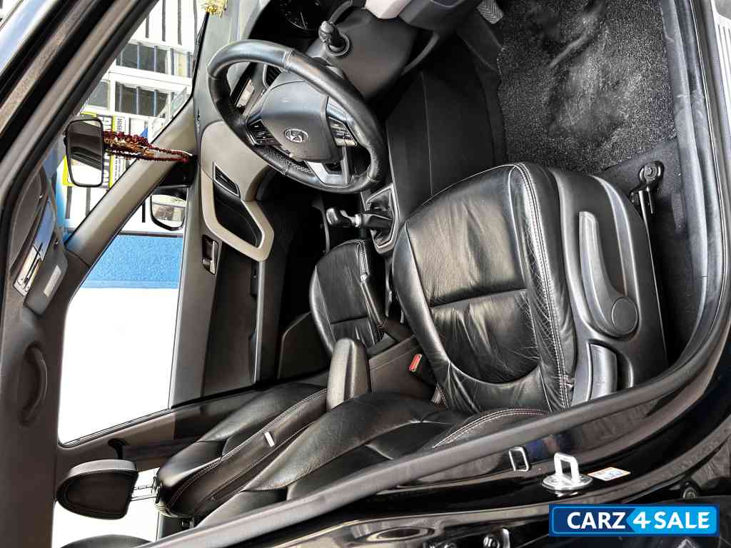 Phantom Black Hyundai Creta SX plus petrol MT