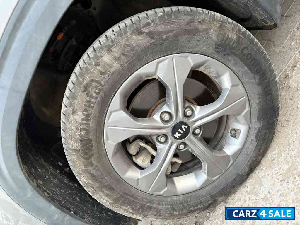 Steel Silver Kia Seltos HTK plus