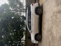 White MG Hector Plus Smart 1.5 DCT