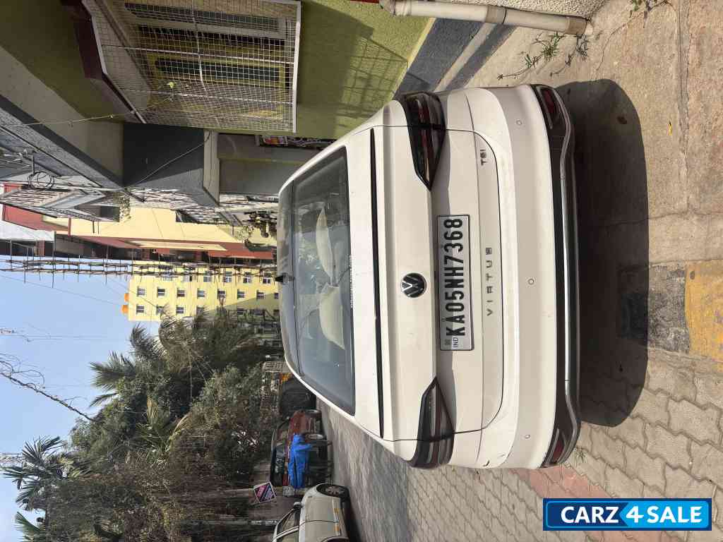 Volkswagen Virtus Topline 1.0 TSI