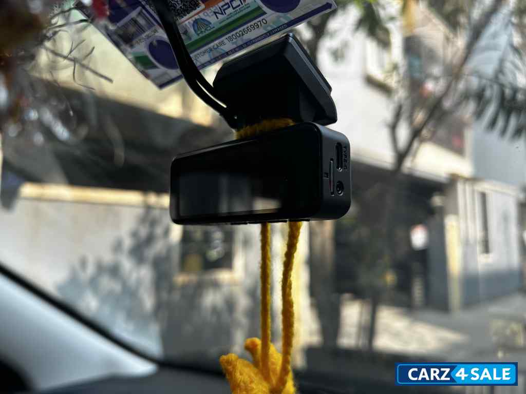 Stealth Black Mahindra XUV 3XO AX5