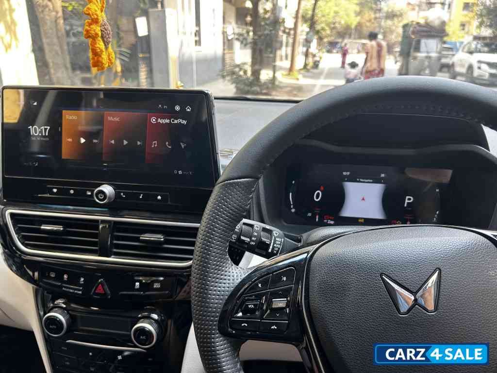 Stealth Black Mahindra XUV 3XO AX5