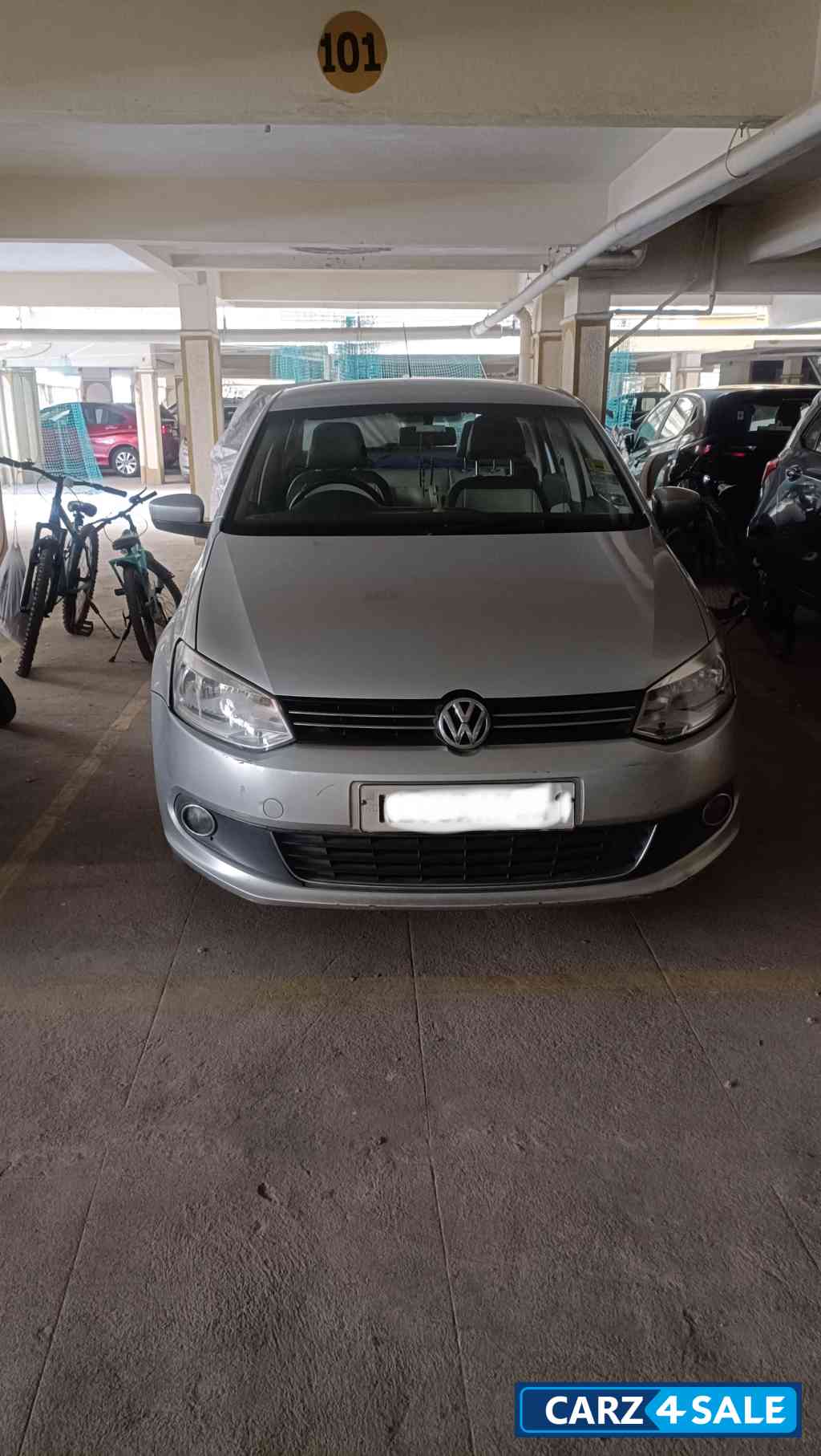 Reflex Silver Volkswagen Vento Trendline Diesel