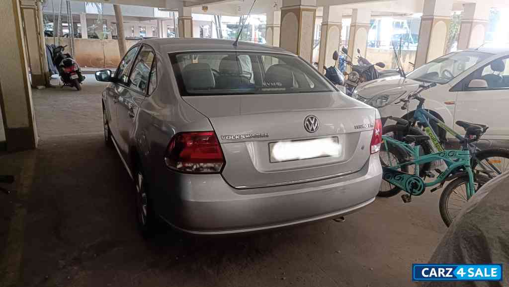 Reflex Silver Volkswagen Vento Trendline Diesel