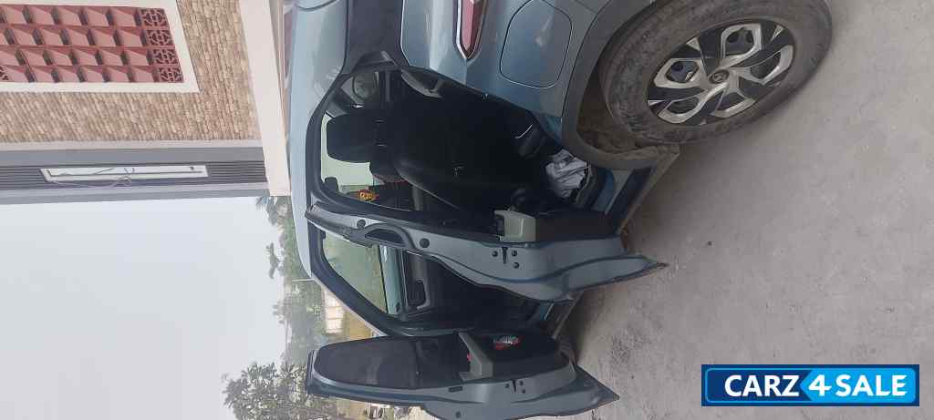 Tata Punch Accomplish